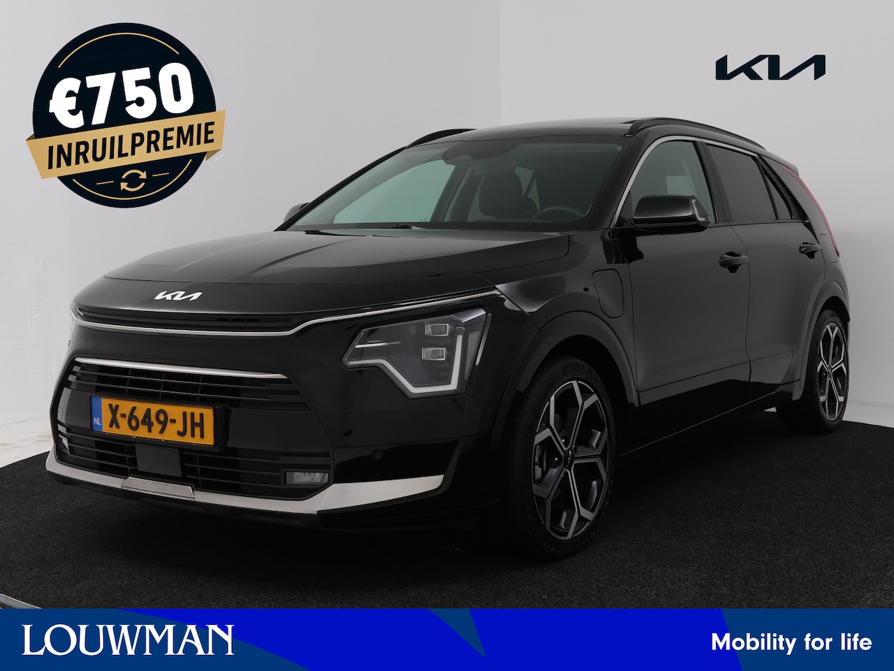 Kia Niro - 1.6 GDi PHEV ExecutiveLine | Schuif-/kanteldak | Trekhaak | Head-up display | €750-inruilp - AutoWereld.nl