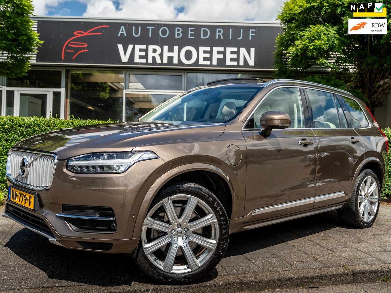 Volvo XC90 - 2.0 T8 Twin Engine AWD Inscription | 7P | FULL OPTION | 360 CAMERA | VOL ONDERHOUD | BOWER - AutoWereld.nl