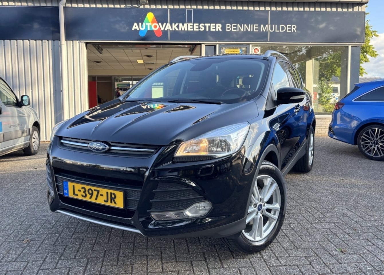 Ford Kuga - 1.5 Titanium NAVI / TREKHAAK / AIRCO/ECC - AutoWereld.nl