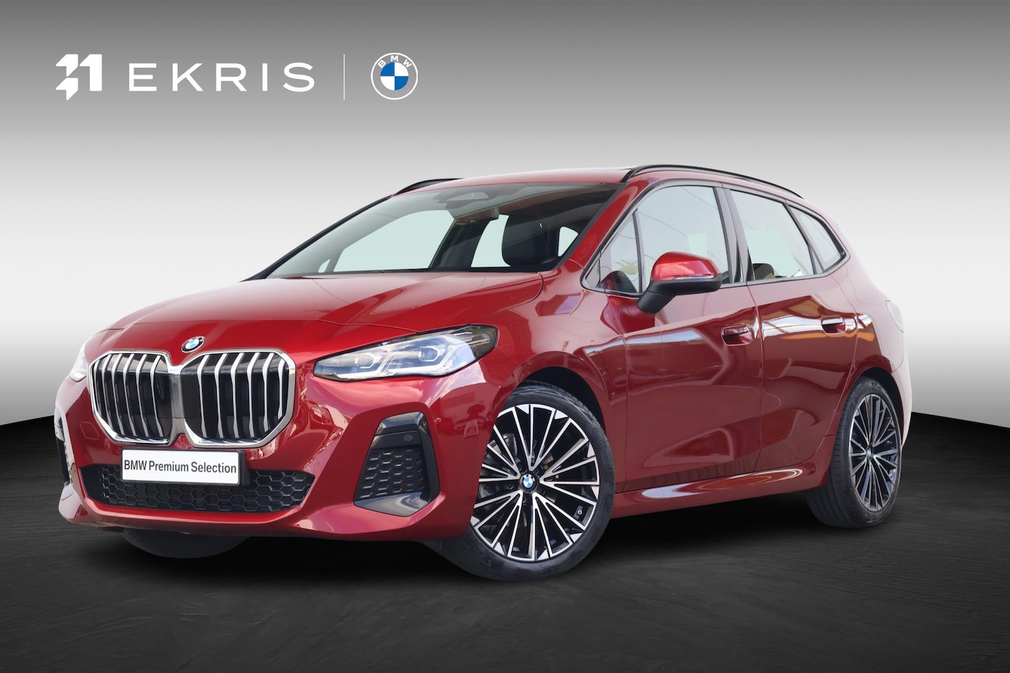 BMW 2-serie Active Tourer - 220i / M-Sport Pakket / Pano Dak / Elektr. Stoel / Stoelverwarming / Harman Kardon / Comfo - AutoWereld.nl