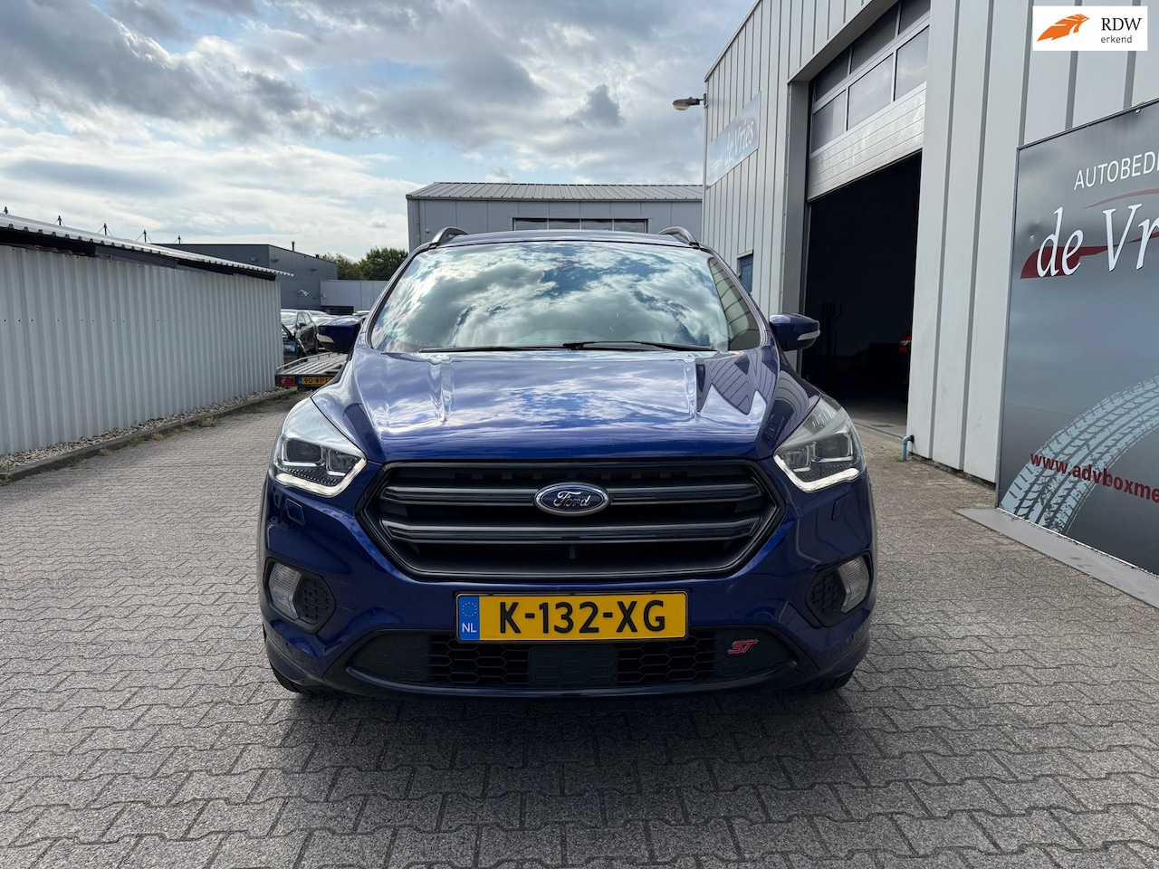 Ford Kuga - 1.5 EcoBoost ST Line / EXPORT! / VERBRUIKT KOELVLOEISTOF! / - AutoWereld.nl
