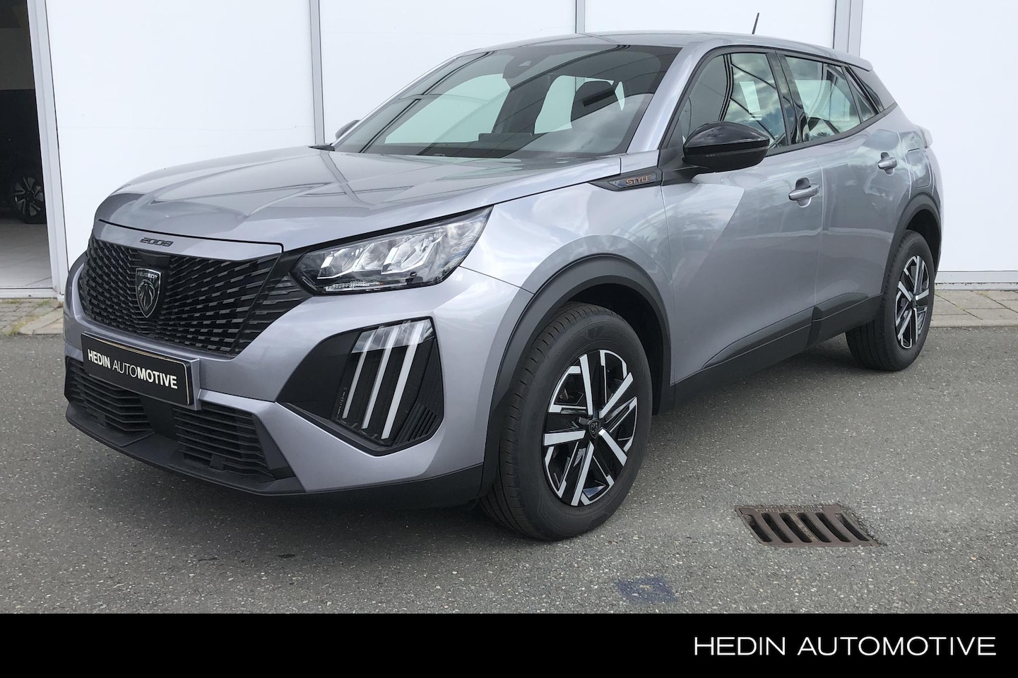 Peugeot 2008 - 1.2 Hybrid 136PK Automaat Style Climate Control | Cruise Control | Parkeersensoren achter - AutoWereld.nl
