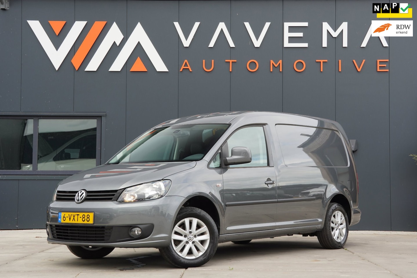 Volkswagen Caddy Maxi - 1.6 TDI 2012 L2 Airco Cruise control Navi Trekhaak LM Velgen - AutoWereld.nl
