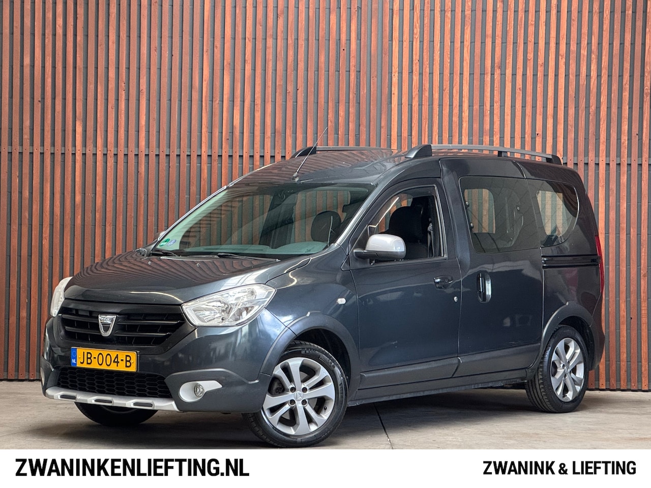 Dacia Dokker - 1.2 TCe Stepway Airco-Pdc-Bt/Radio-Lm Velgen-Trekhaak-NL Auto-NAP - AutoWereld.nl