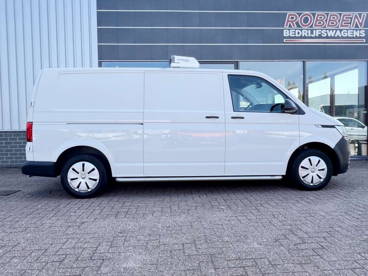 Volkswagen Transporter - T6.1 - 2.0 TDI Koelwagen Vrieswagen Dag- Nachtkoeling L2H1 - AutoWereld.nl