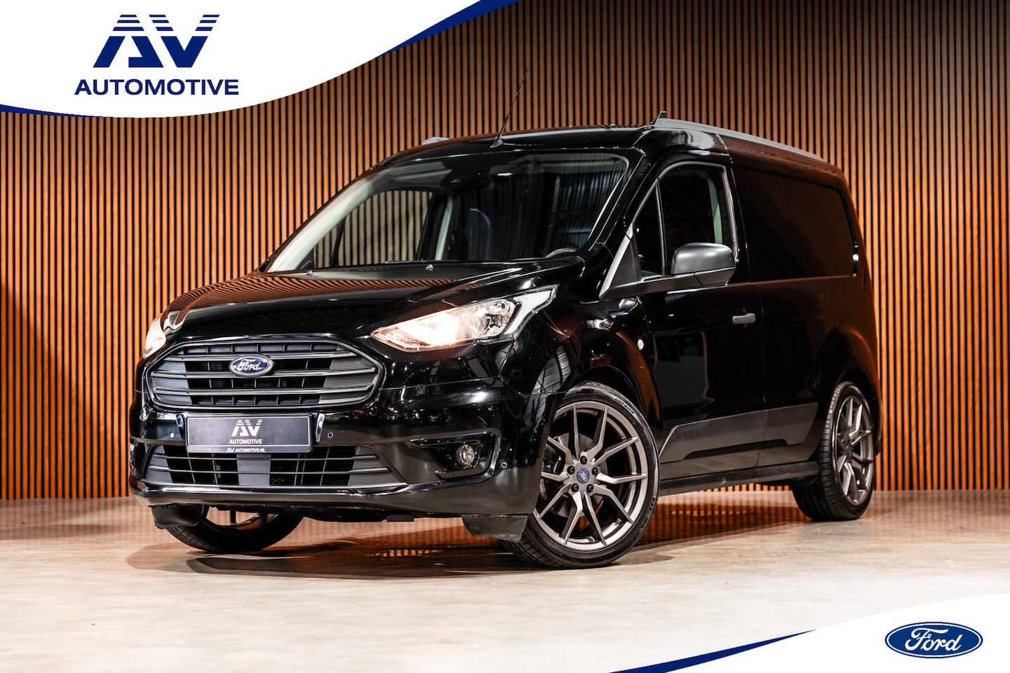 Ford Transit Connect - 1.0 Ecoboost | CarPlay | Camera | Navigatie | Airco | Trekhaak | Nieuwe APK | BPM Vrij | M - AutoWereld.nl