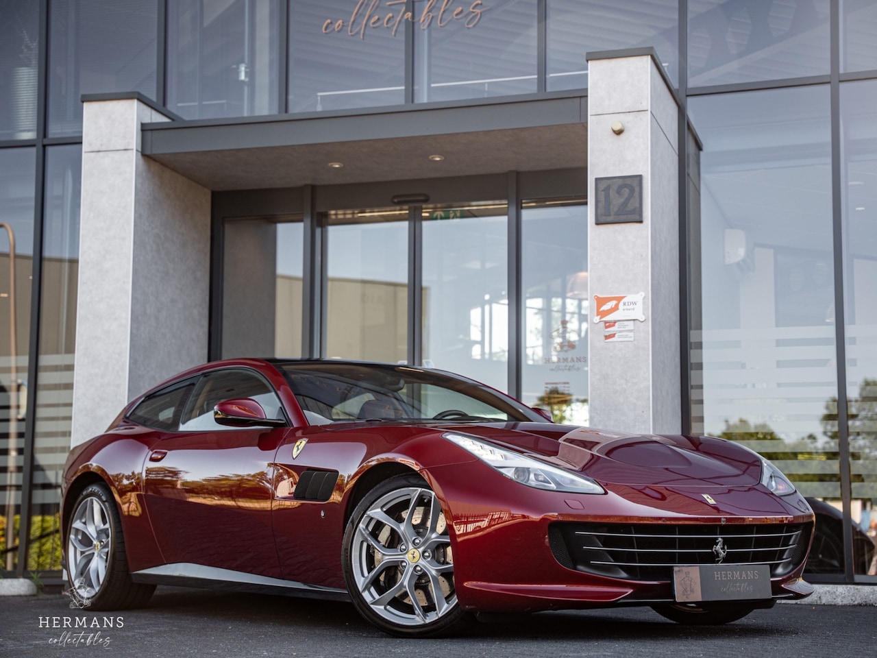 Ferrari GTC4 - T 3.9 V8 / Full PPF / Carbon / Passenger / Ceramic / Lift / JBL / CarPlay / Pano / AFS2 - AutoWereld.nl