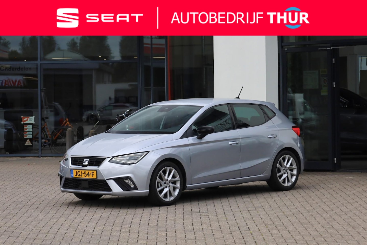 SEAT Ibiza - 1.0 EcoTSI FR PL €436 p/m* | 95PK / 70kW, Dealer onderhouden, navigatie, lederen / alcanta - AutoWereld.nl