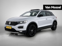 Volkswagen T-Roc - 1.5 TSI R-Line | 150 PK | Digital Cockpit PRO | Elektrische Kofferbak | Stoelverwarming |