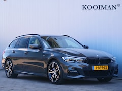 BMW 3-serie Touring - 318i High Executive Edition 157 Pk Automaat Navi / DAB / Apple Carplay / Leer / M-pakket