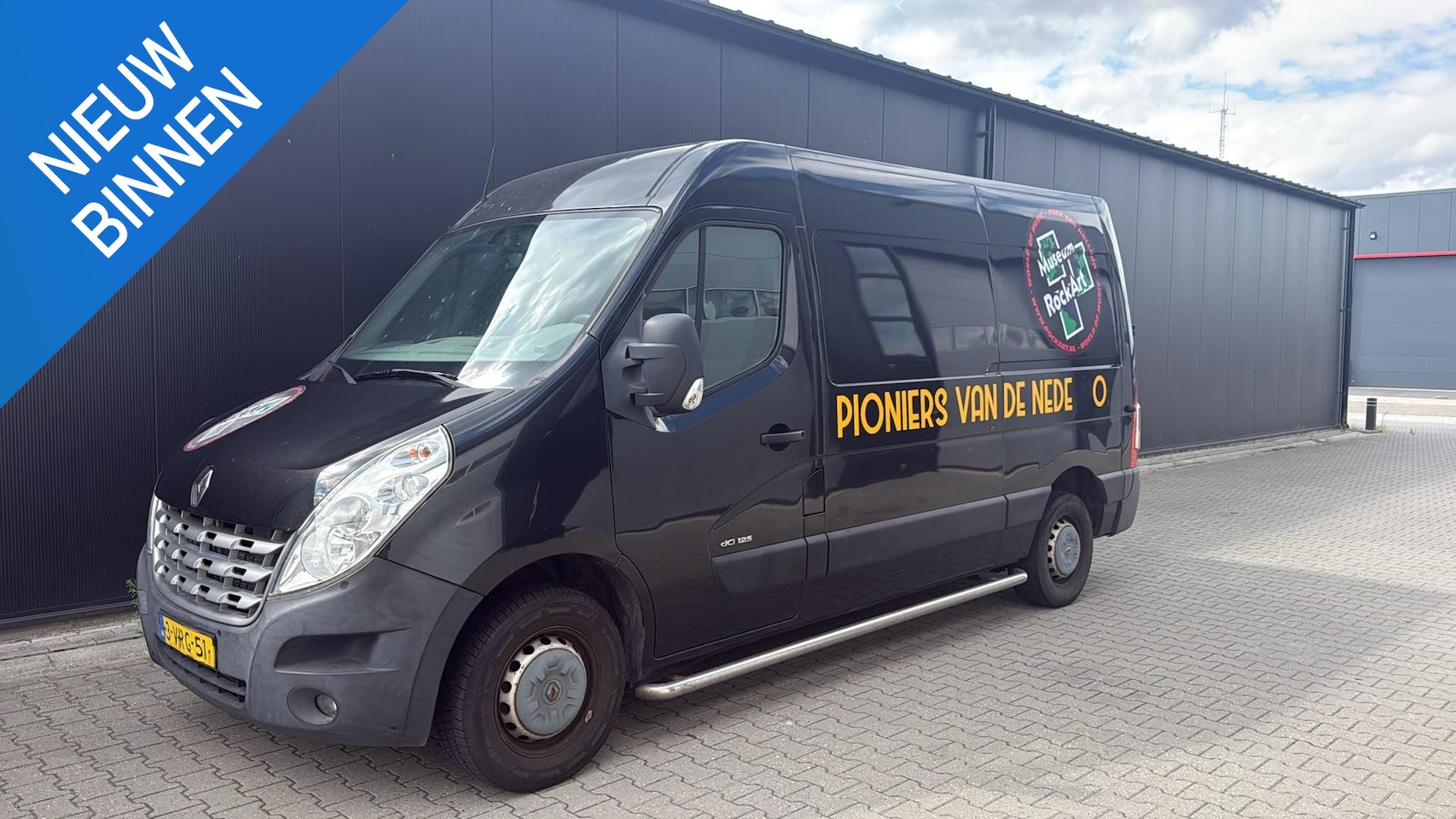 Renault Master - T35 2.3 dCi L2H2 AIRCO ZWART - AutoWereld.nl