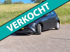 Toyota Aygo - 1.0 VVT-i x-fun airco, elektrische ramen