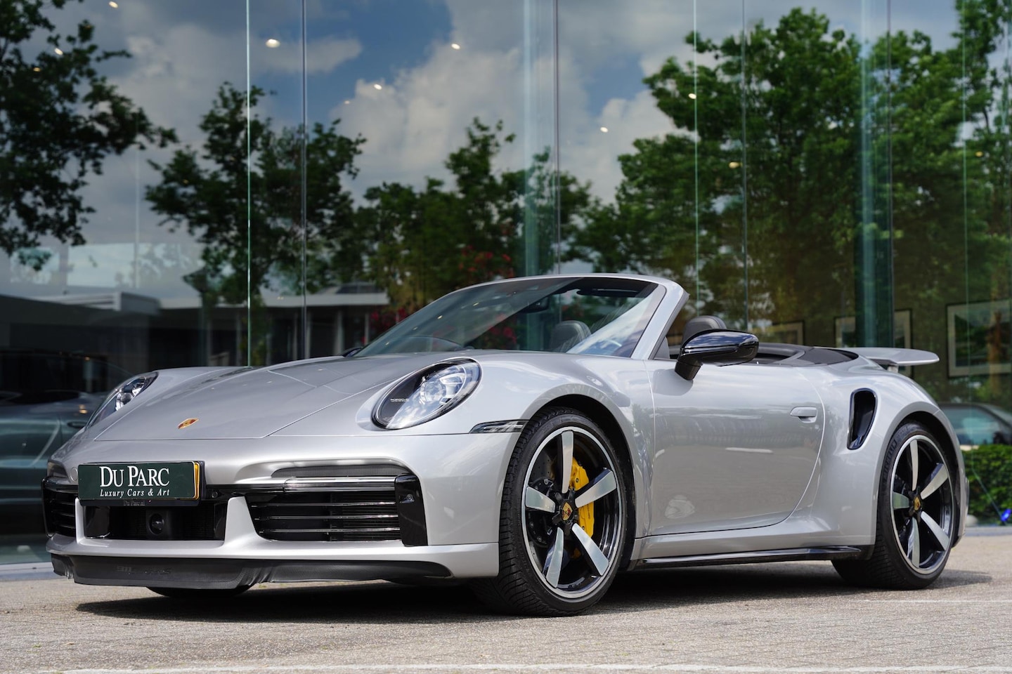 Porsche 911 Cabrio - 992 3.8 Turbo S Manufaktur - AutoWereld.nl