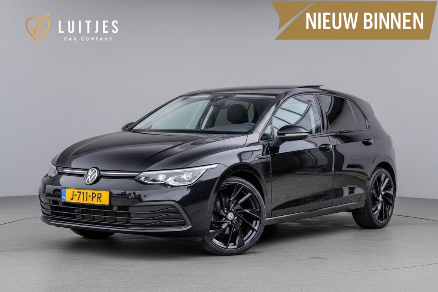 Volkswagen Golf - 1.5 eTSI 150pk R-Line Org.NL|Pano-dak|Massage|Memory|iQ-light|ACC|19''|Dealeronderhouden - AutoWereld.nl