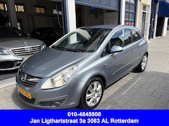 Opel Corsa - 1.2-16V Cosmo AIRCO/NAP/LM VELGEN/02-2027