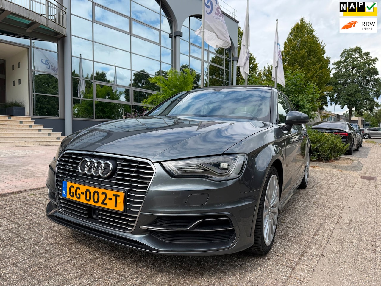 Audi A3 Sportback - 1.4 e-tron Ambition Pro Line plus panorama - AutoWereld.nl