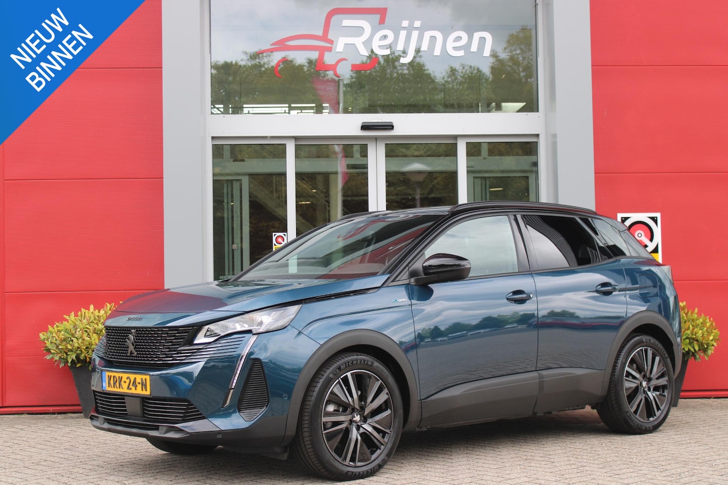 Peugeot 3008 - 1.6 HYbrid 225pk GT BLACK PACK | NAPPA LEDEREN BEKLEDING KLEUR ZWART | MASSAGE STOELEN | E - AutoWereld.nl