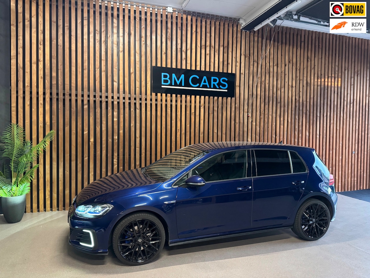 Volkswagen Golf - 1.4 TSI PHEV GTE Virtual, Led-Xenon - AutoWereld.nl