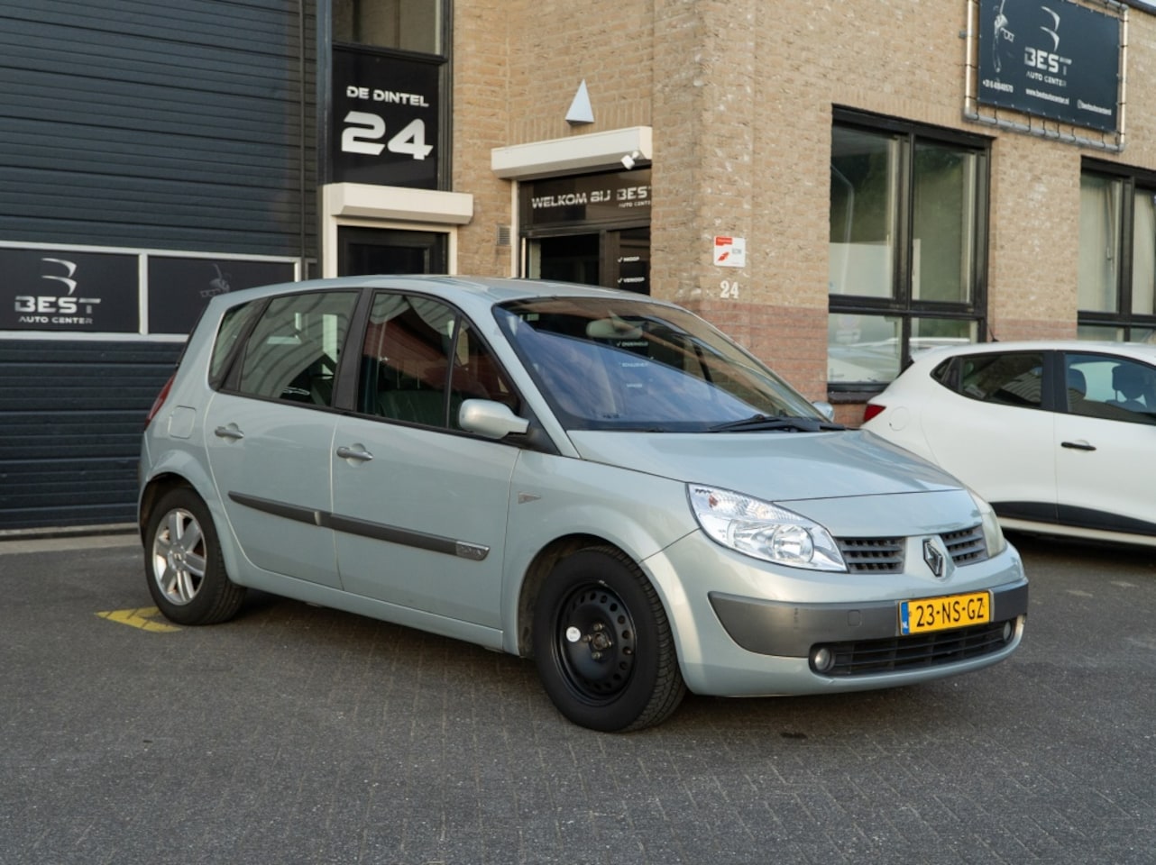 Renault Scénic - 2.0-16V Expr.Luxe - AutoWereld.nl