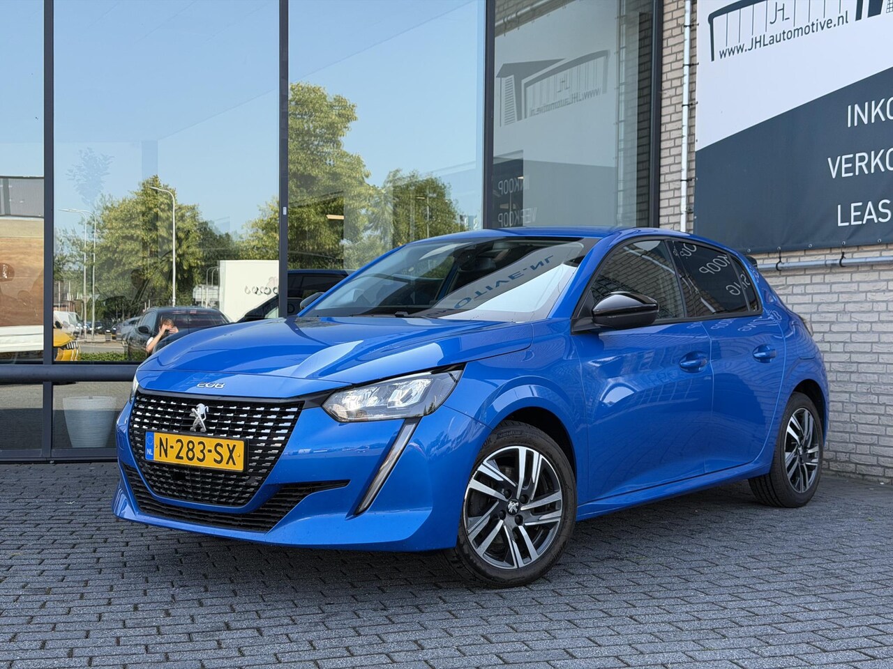 Peugeot 208 - 1.2 Allure*AUTOM*CARPLAY*ECC*CRUISE*NAVI*HAAK*CAM* - AutoWereld.nl
