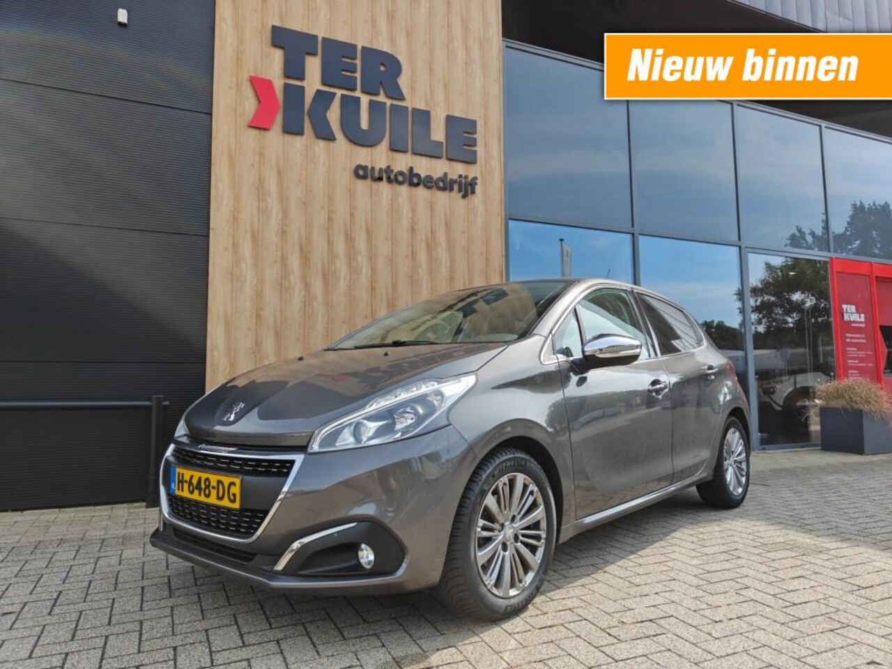 Peugeot 208 - 1.2 Vti Allure 2019 Rijklaar/ APK / D-riem. - AutoWereld.nl