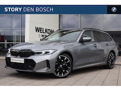 BMW 3-serie Touring - 330e M Sport Automaat / Panoramadak / Trekhaak / Sportstoelen / Adaptieve LED / Parking As