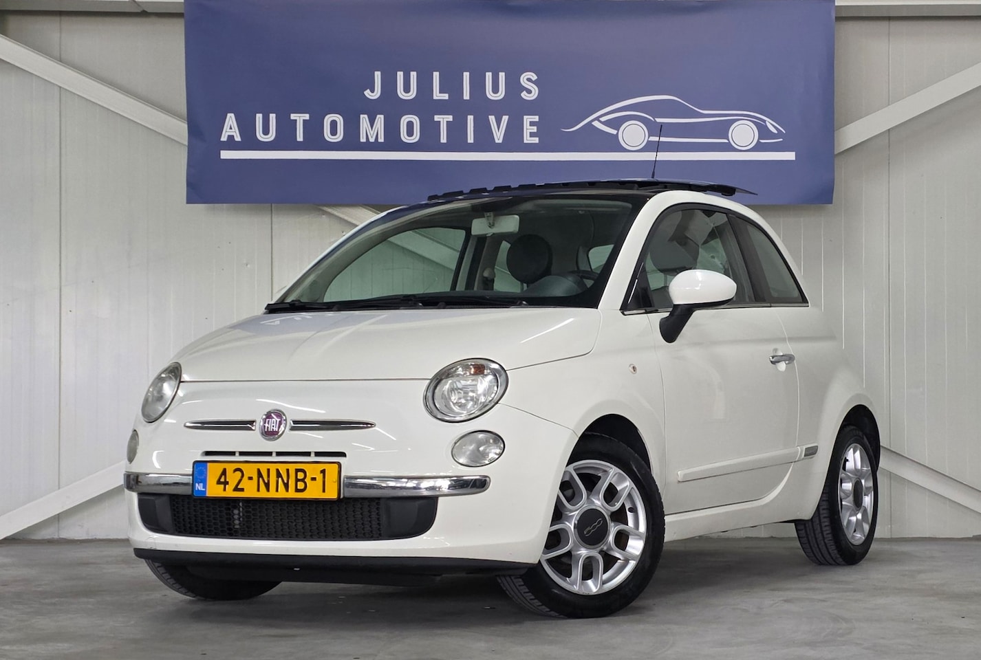Fiat 500 - 1.2 Lounge Schuifdak Distributie 07-2025 Airco Automaat APK 07-2027 Mooi! - AutoWereld.nl