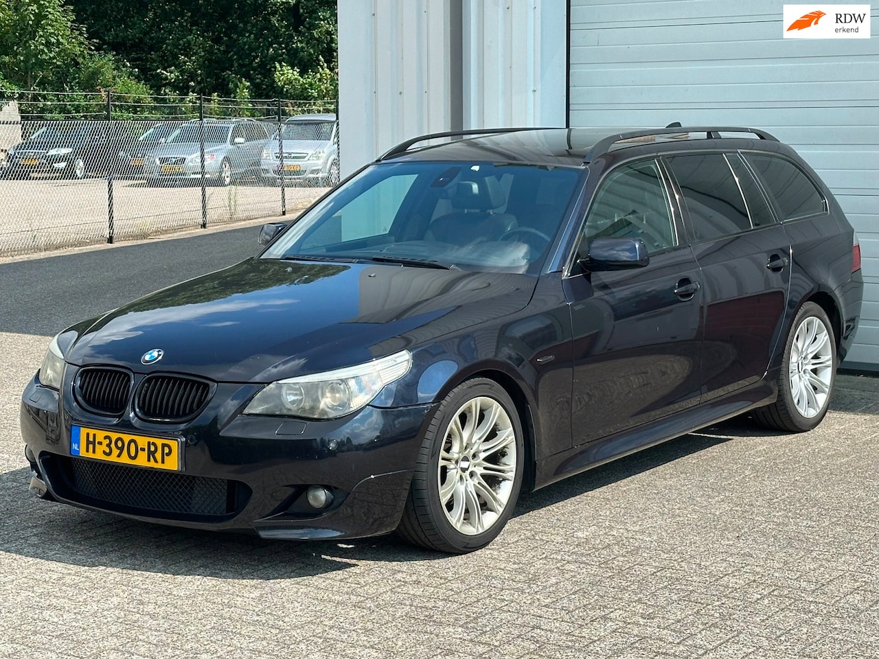 BMW 5-serie Touring - 523i High Executive Leder, Clima, Navi, M-Pakket, Pano, LM! - AutoWereld.nl