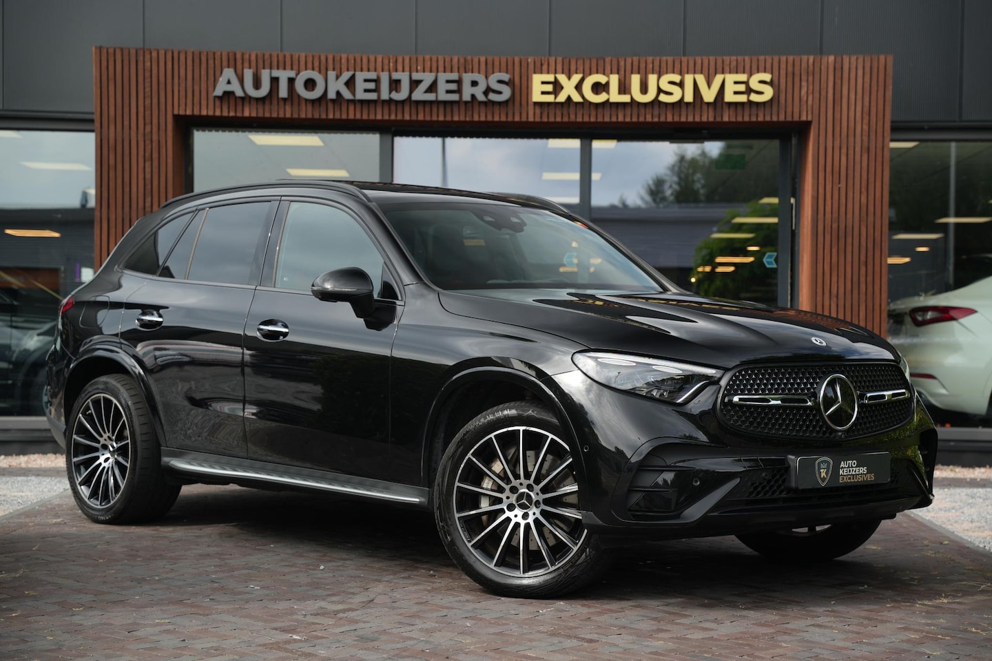 Mercedes-Benz GLC-klasse - 400e 4MATIC AMG Line Panoramadak Burmester HeadUp Keyless Leer - AutoWereld.nl