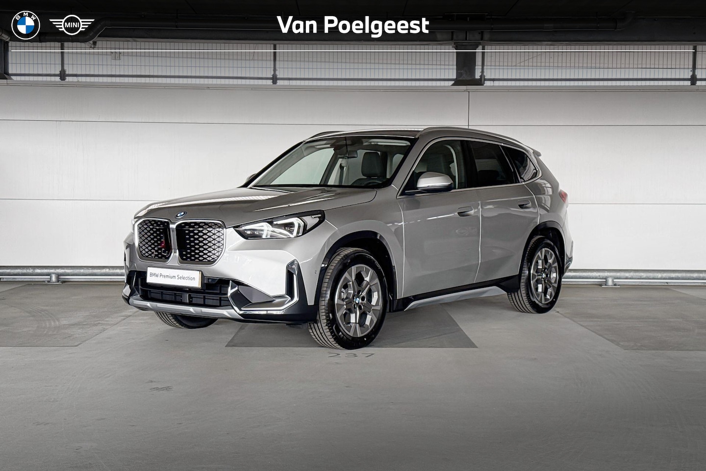 BMW iX1 - eDrive20 Pure Edition 67 kWh eDrive20 Pure Edition 67 kWh - AutoWereld.nl