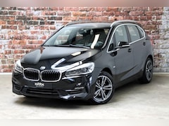 BMW 2-serie Active Tourer - 218i Executive Sport Line Automaat / Navigatiesysteem / Trekhaak / Sportstoelen / Climate