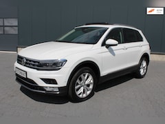Volkswagen Tiguan - 2.0 TSI 4Motion Highline SCHUIFDAK