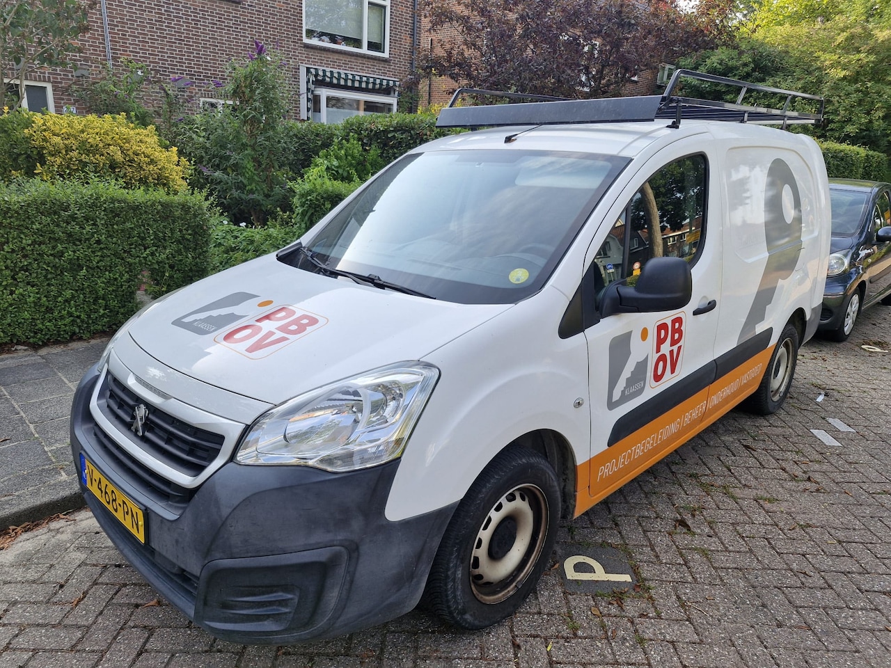 Peugeot Partner - 122 1.6 BlueHDi 100 L2 Pro S&S L2H1 (verlengde versie) - AutoWereld.nl