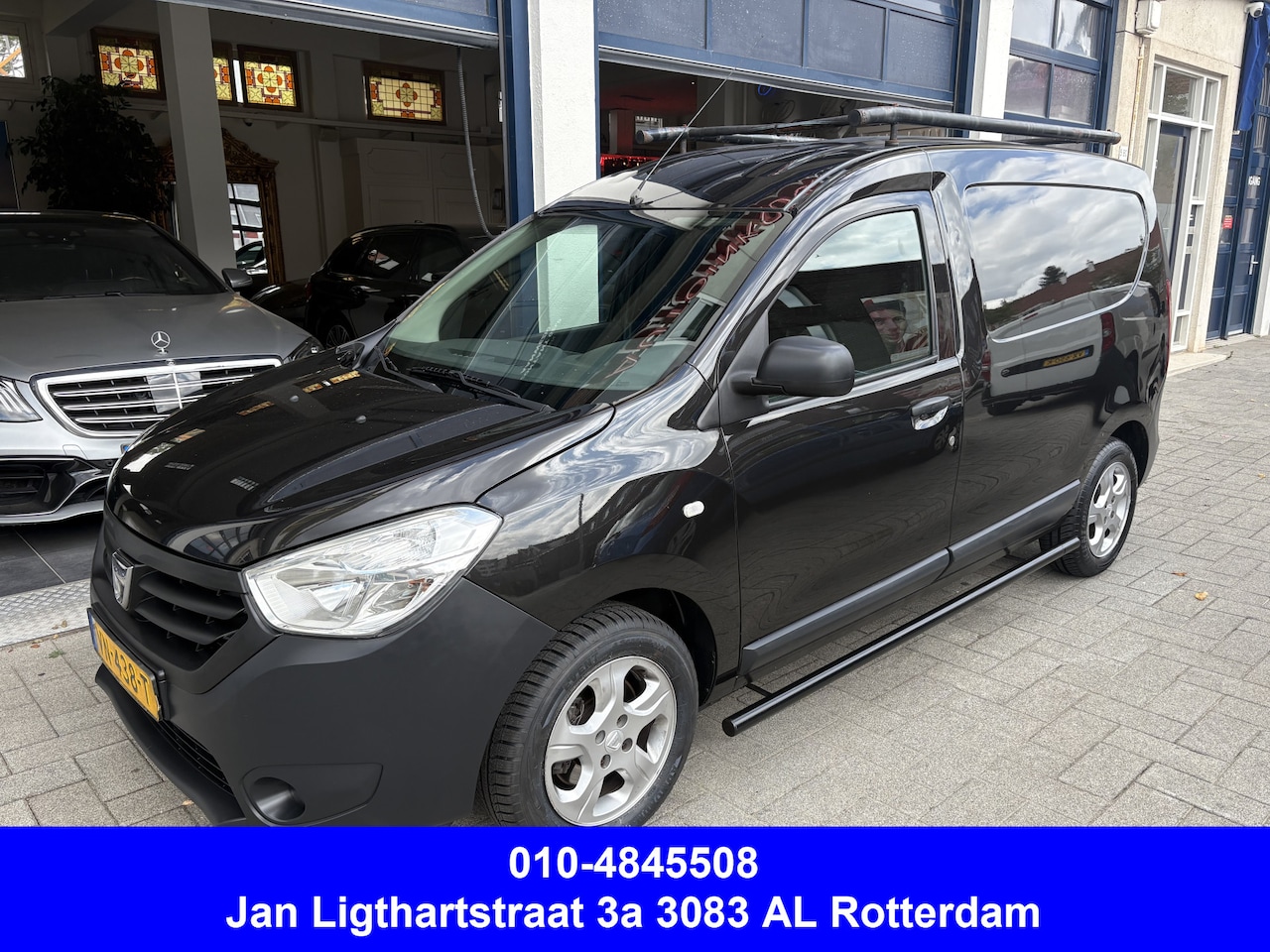 Dacia Dokker - 1.5 dCi 75 Ambiance NL AUTO. NAP/NL AUTO/NW APK/NAVI/BLUETOOTH - AutoWereld.nl