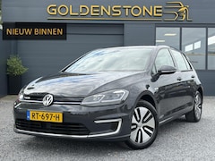 Volkswagen e-Golf - e-Golf SOH88%, Draadloze telefoonlader, Camera, Carplay, Navi, Recent beurt gehad, Keyless