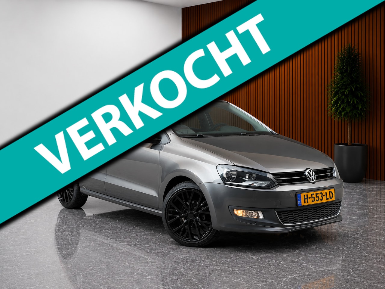 Volkswagen Polo - 1.2 TSI Highline 105PK 6-bak (NIEUWE APK, AIRCO, NAVIGATIE, ZEER GOED ONDERHOUDEN, LICHTME - AutoWereld.nl