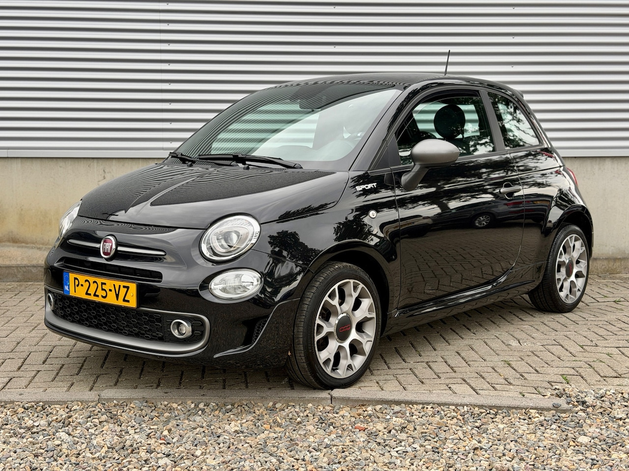 Fiat 500 - 1.0 Hybrid Sport [ panodak,leer,ecc,navi,apple cp,lmv ] - AutoWereld.nl