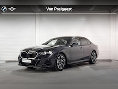 BMW 5-serie - Sedan 530e | M-Sport Pro | Travel Pack | Comfort Pack | Driving Assistant Plus | Harman/Ka