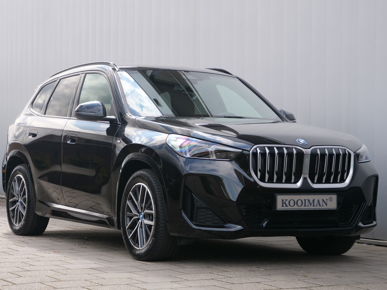 BMW X1 - xDrive25e M-Sport 245 Pk Automaat Navi / DAB / Apple Carplay / Camera / Stoelverwarming - AutoWereld.nl
