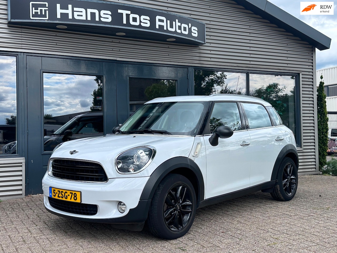 MINI Countryman - 1.6 Knockout Edition / Navi / Clima / Trekhaak /Xenon / NL-Auto / 17" - AutoWereld.nl