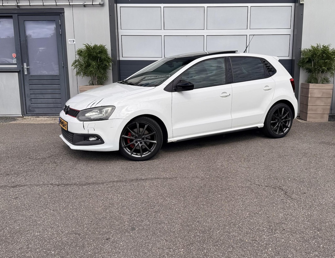 Volkswagen Polo - 1.4 TSI GTI / PANO / CRUISE / APK / - AutoWereld.nl