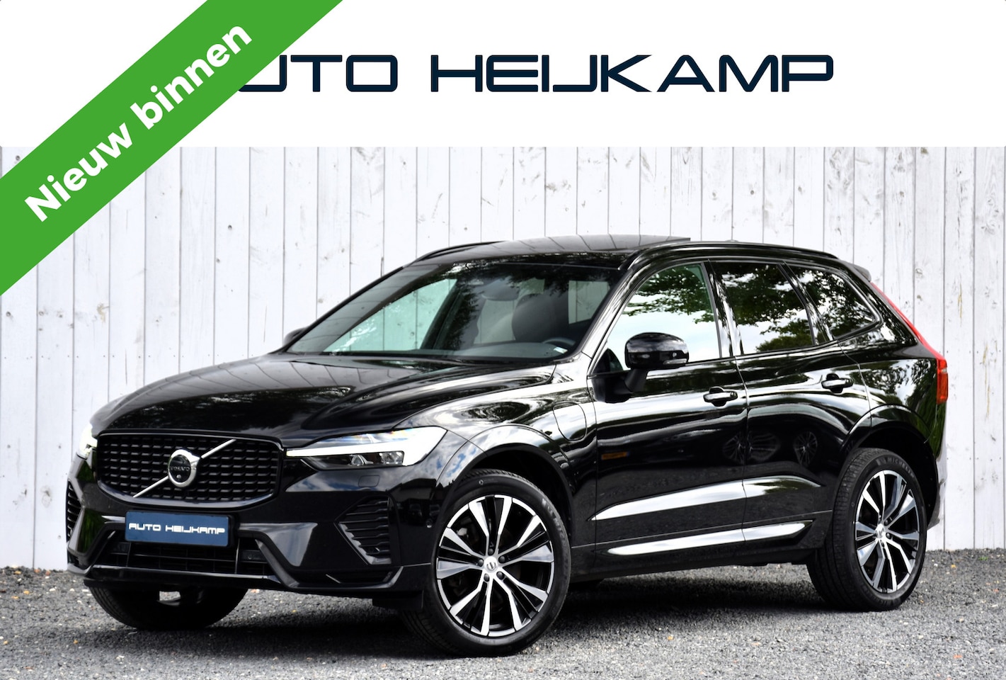 Volvo XC60 - 2.0 T8 Plug-in hybrid AWD Plus Dark | 360 camera | Panoramadak - AutoWereld.nl