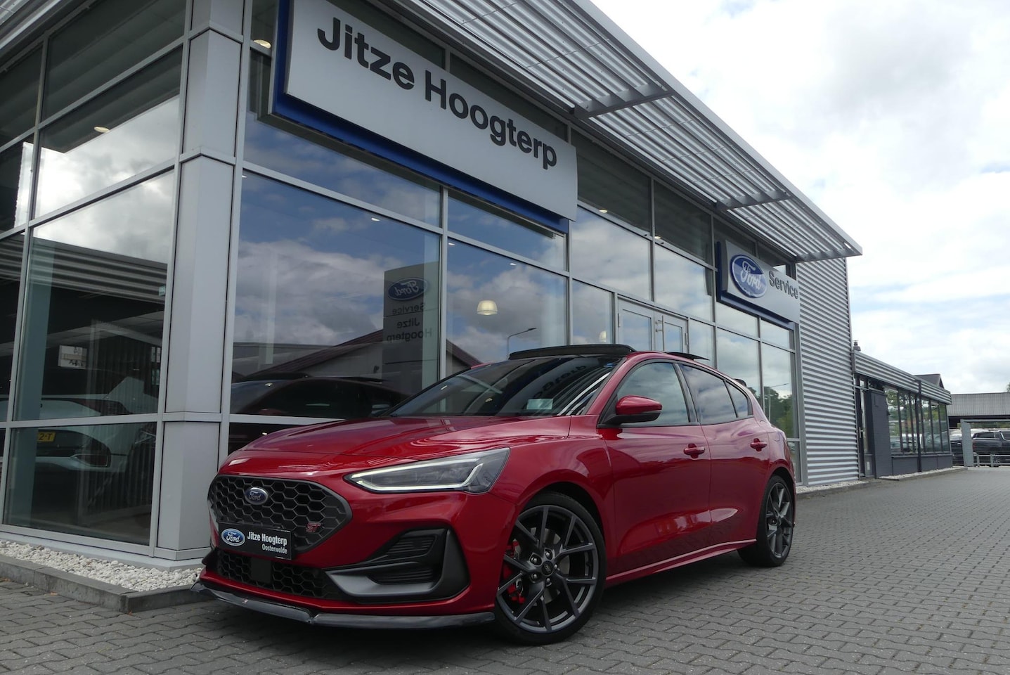 Ford Focus - 2.3 EcoBoost ST-X MAXTON, PANO, ADAPT. ONDERSTEL, ADAPT. CRUISE, CLIMA, NAVI, CAMERA, PDC - AutoWereld.nl