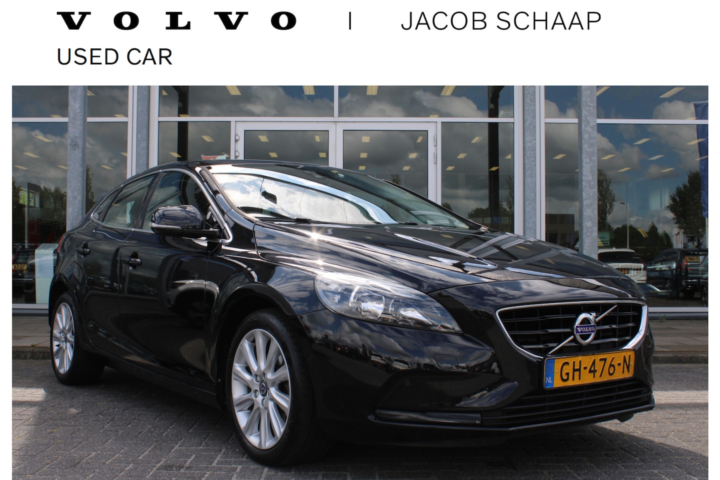 Volvo V40 - T4 180PK Automaat Momentum | Org. NL | Trekhaak | PDC V+A | Climate control | 17" LMV | Bl - AutoWereld.nl