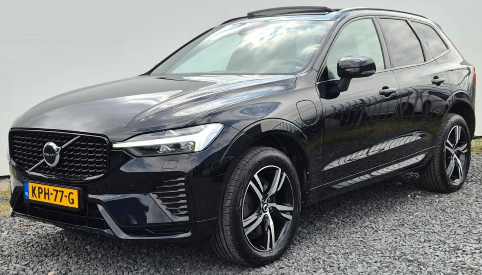 Volvo XC60 - 2.0 Recharge T6 AWD R-Design Trekhaak - Privacy Glass - Lighting Pack - Park Assist Pack - - AutoWereld.nl
