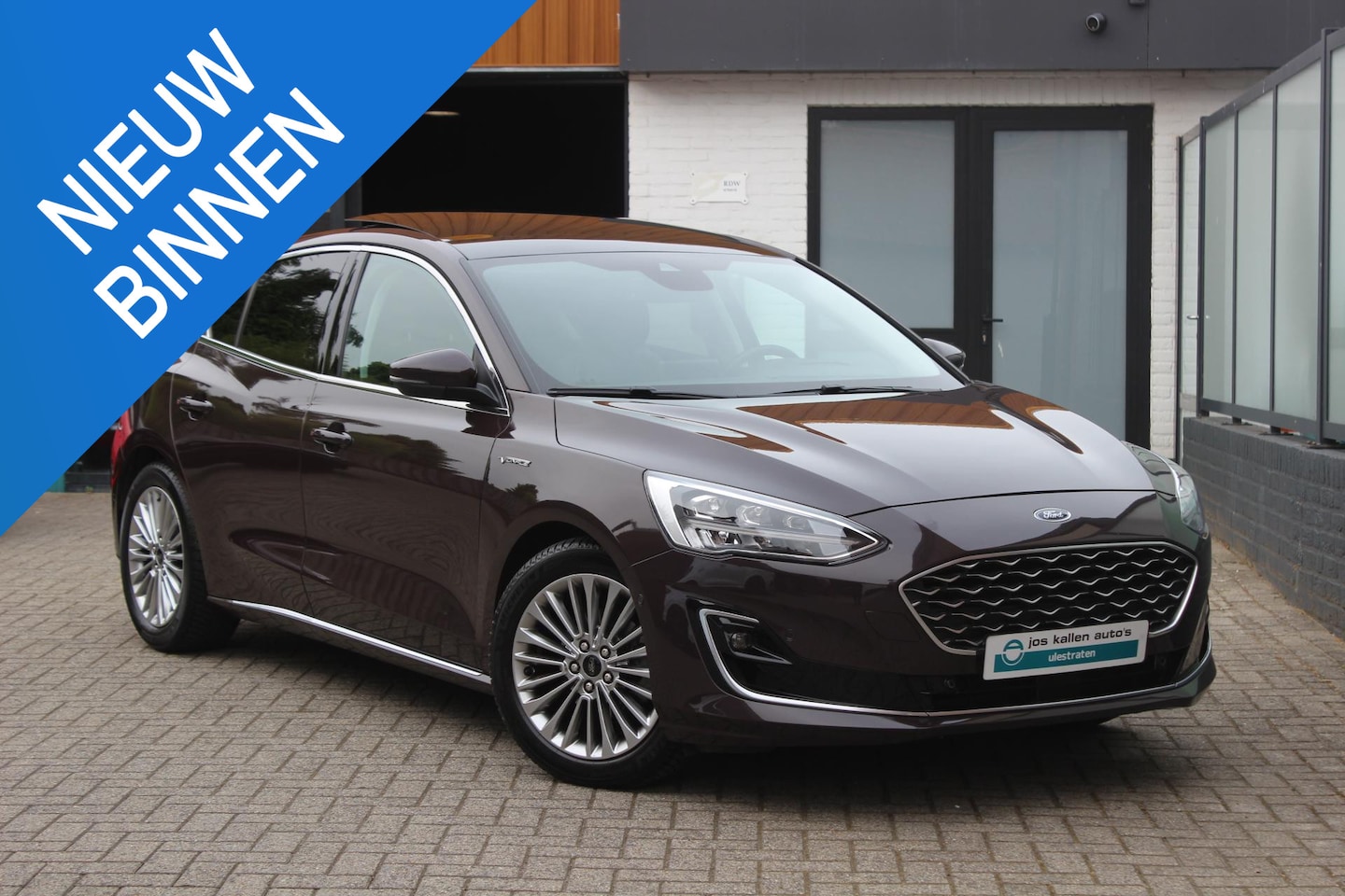 Ford Focus - 1.5 EcoBoost 182pk Vignale Navi, Panoramadak, Leer, Winterpack, Head-up, 18" All Weather - AutoWereld.nl
