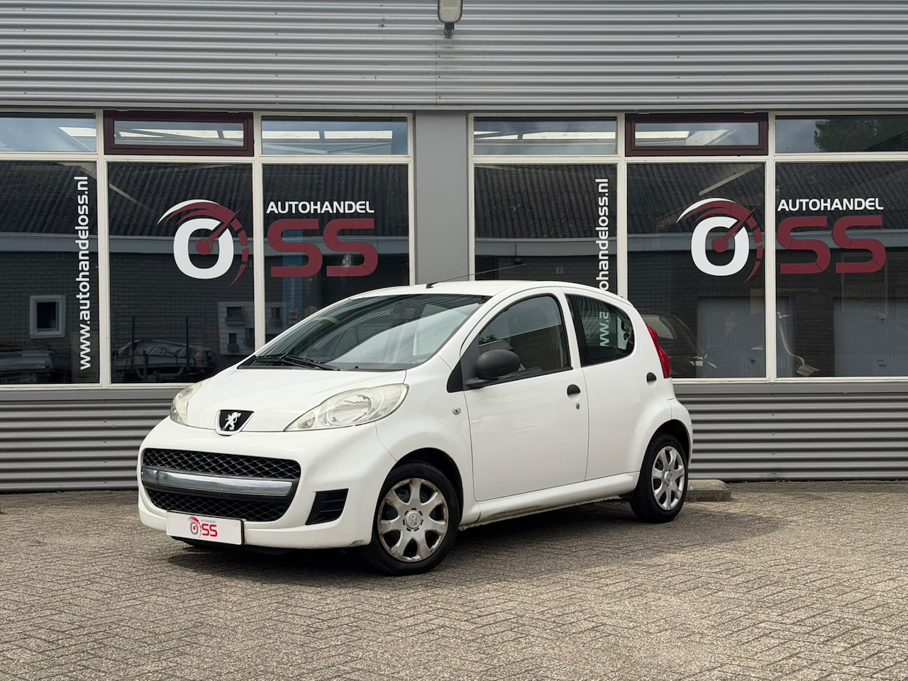Peugeot 107 - 1.0-12V XR 5 deurs - AutoWereld.nl