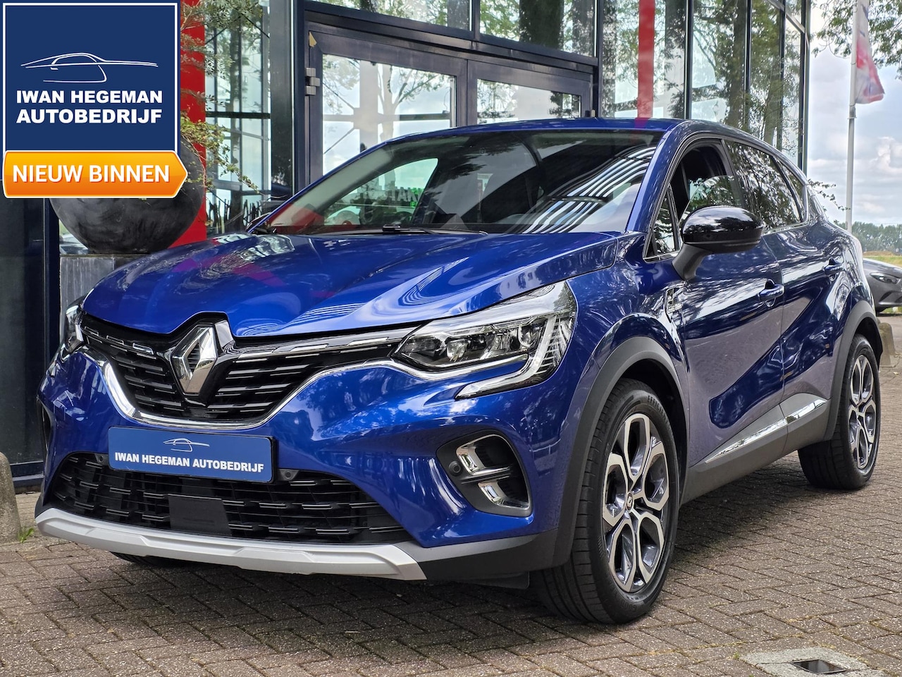 Renault Captur - 1.6 E-Tech Hybrid 145 Intens | PDC + Camera | Navigatie | LM velgen | Apple CarPlay/Androi - AutoWereld.nl