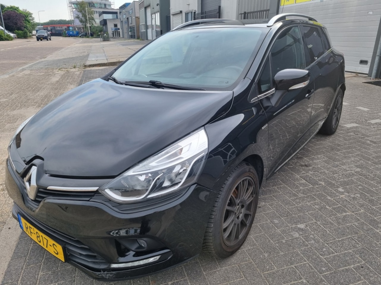 Renault Clio Estate - 0.9 TCe Limited 0.9 TCe Limited - AutoWereld.nl