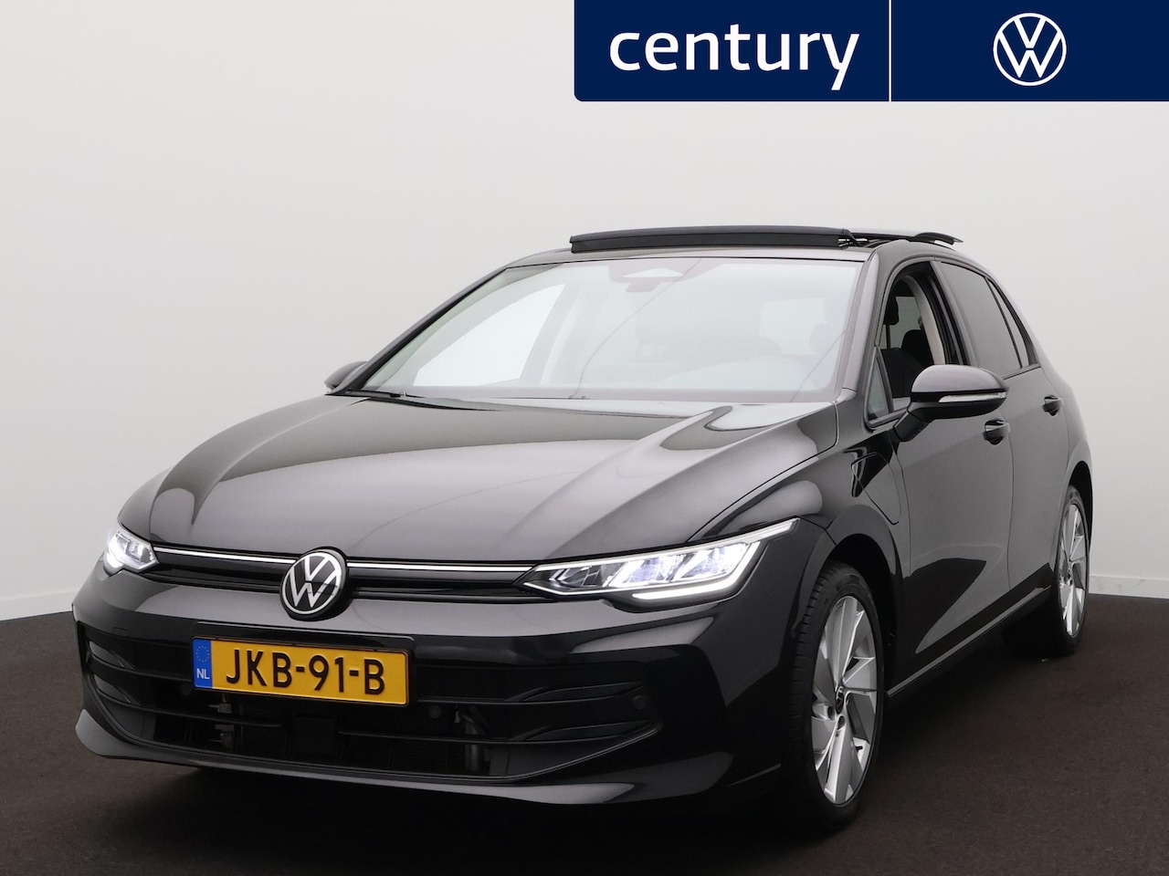 Volkswagen Golf - 1.5 eHybrid Life Edition | Panodak | Zwenkbare trekhaak | Camera | Side-Assist | ACC | - AutoWereld.nl